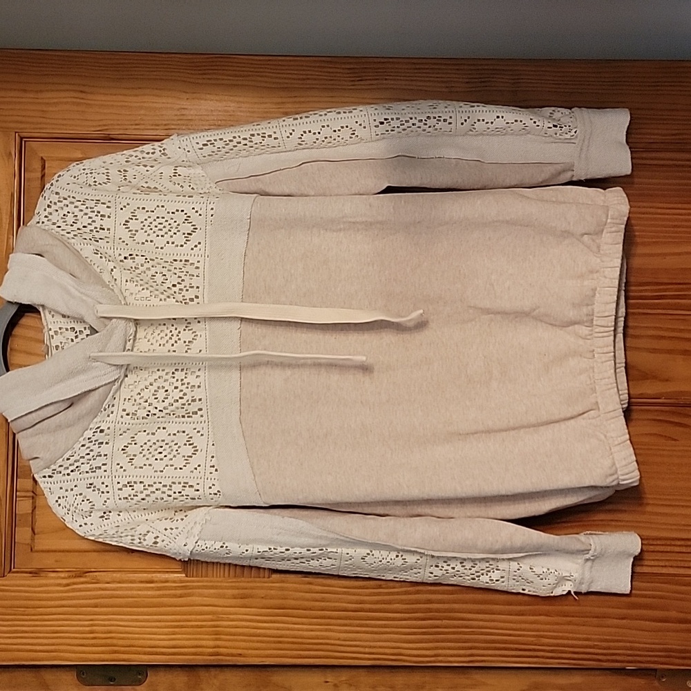 Hooded sweatshirt